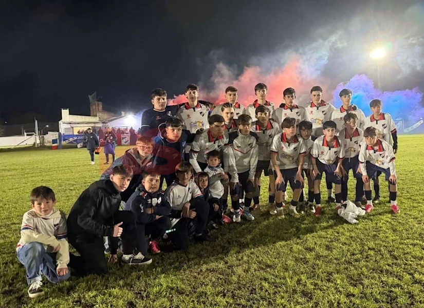 Nacional golpeó primero en la final Sub 15: venció 2 a 1 a Artesano