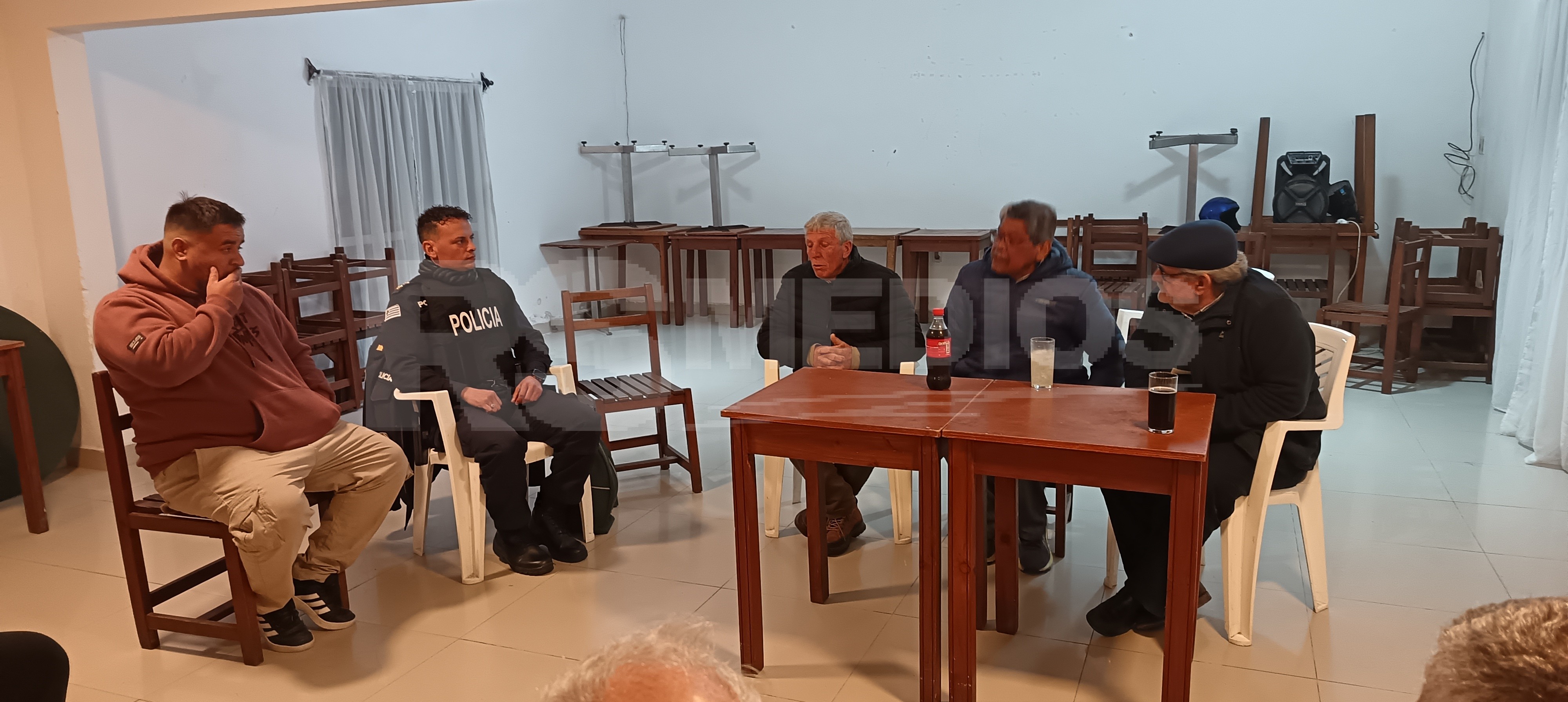 Se llevo a cabo reunión extraordinaria de la Liga de Fútbol de Cardona, a pedido de la policía por tema seguridad. — imagen 1