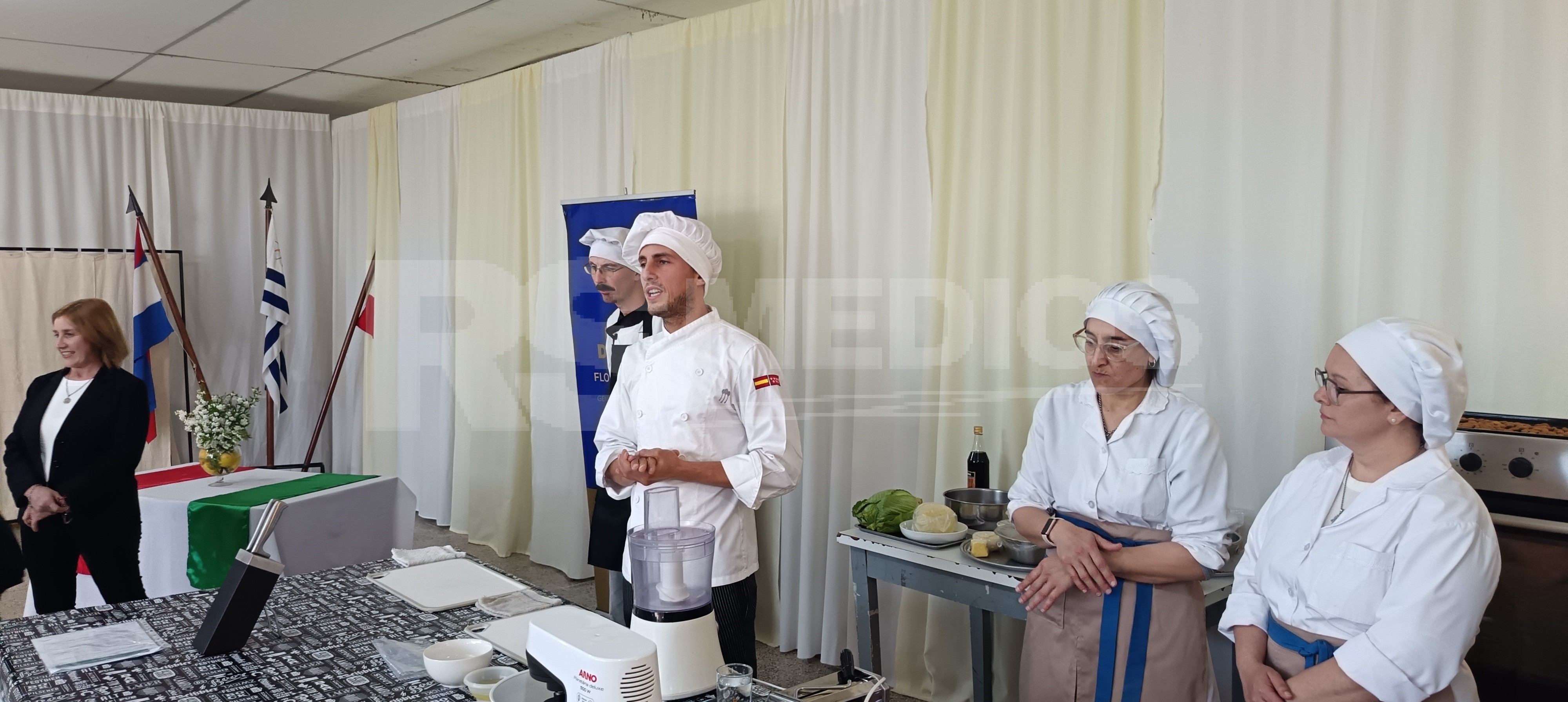 Chef italiano Gioele Bricco llevó la cocina del Piamonte a la Escuela del Hogar de Florencio Sánchez — imagen 1