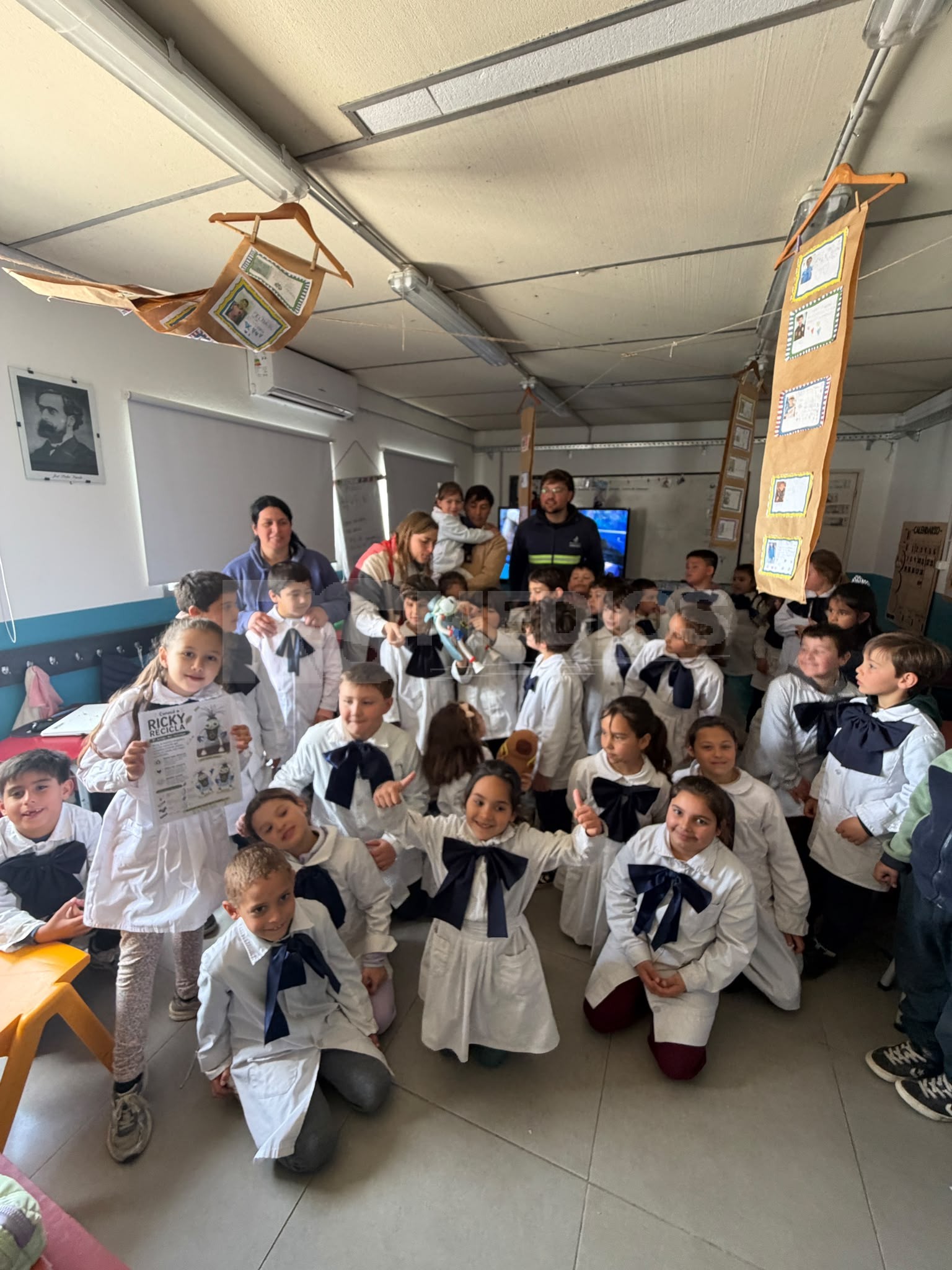 Concurso de mascotas recicladas en Cardona: "Ricky Recicla" obtuvo el primer premio — imagen 8