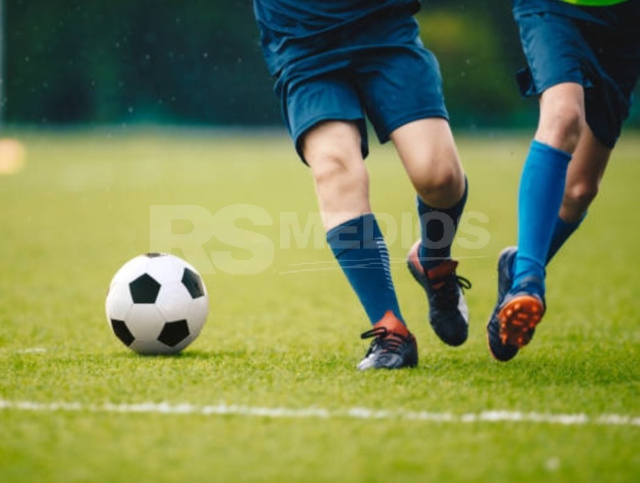 Santa Emilia y Nacional abren la primera final en el Parque Juventud Unida