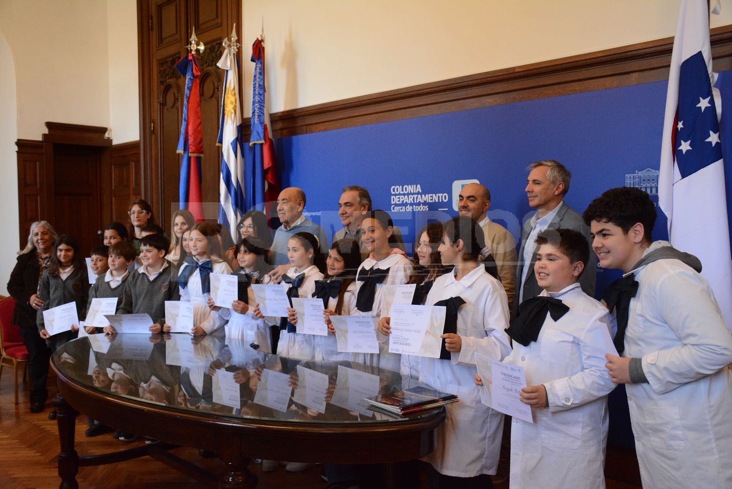 Premiaron a escolares por collages sobre el Frontón de Pelota Vasca de Colonia