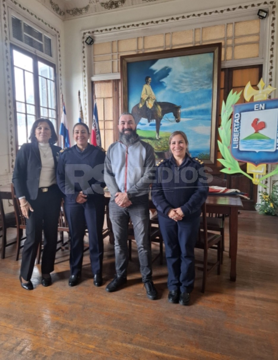 Soriano inicia talleres de bienestar emocional para funcionarios policiales