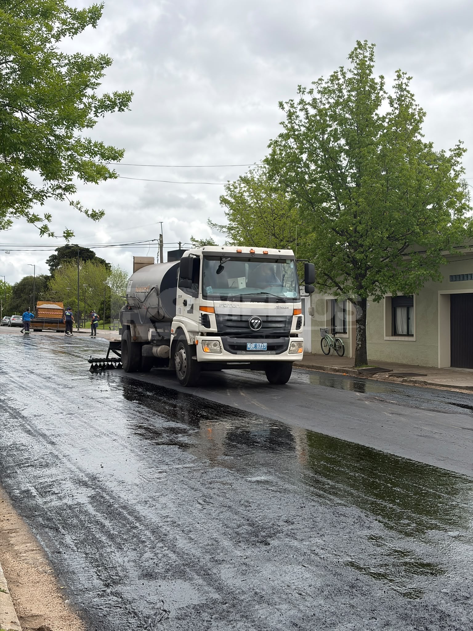 Avanzan las obras de repavimentación en cuatro cuadras de Cardona