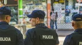 Dos hurtos denunciados en Dolores y Mercedes: una botella de whisky y una moto