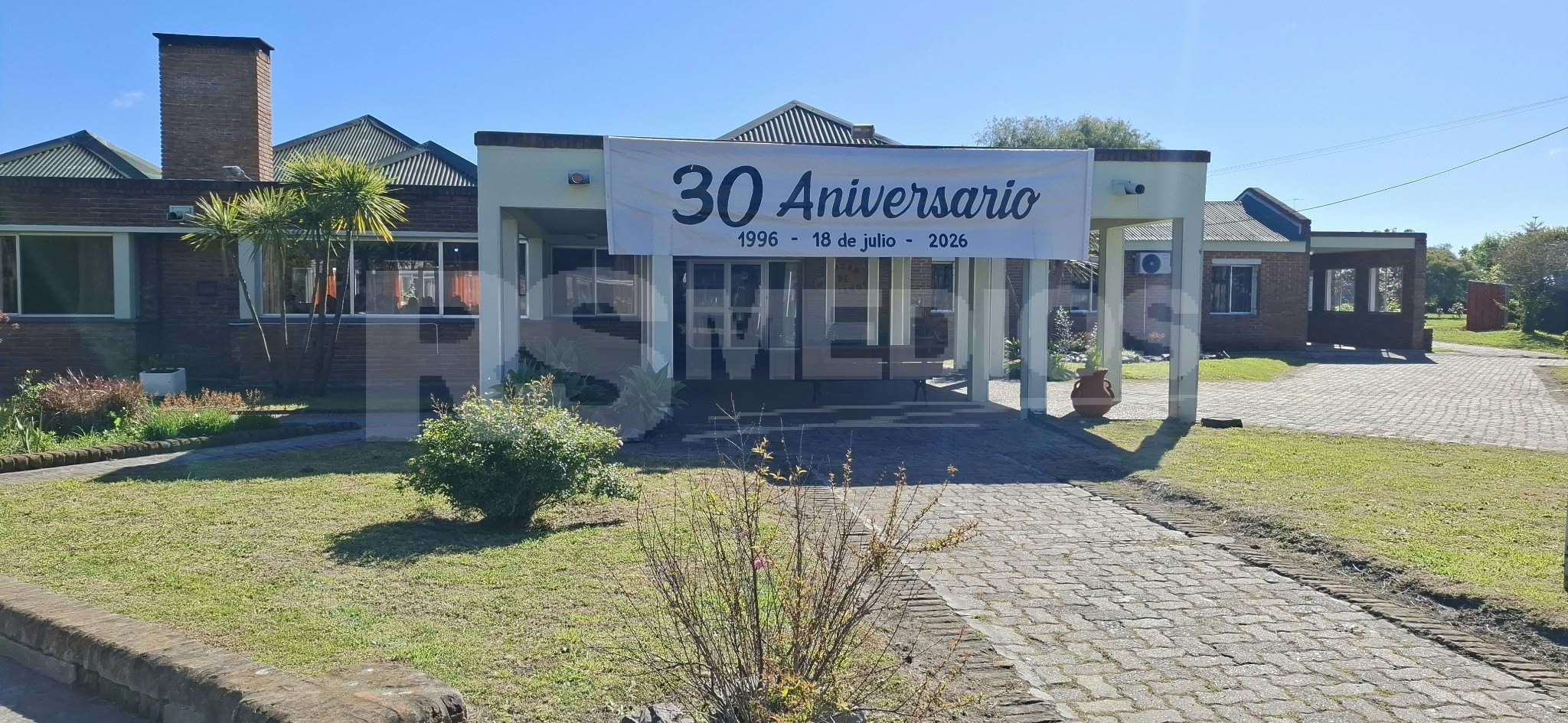 Alumnos y profesores que participaron en el Rendez Vous visitarán el Hogar de Ancianos con su carrosas.
