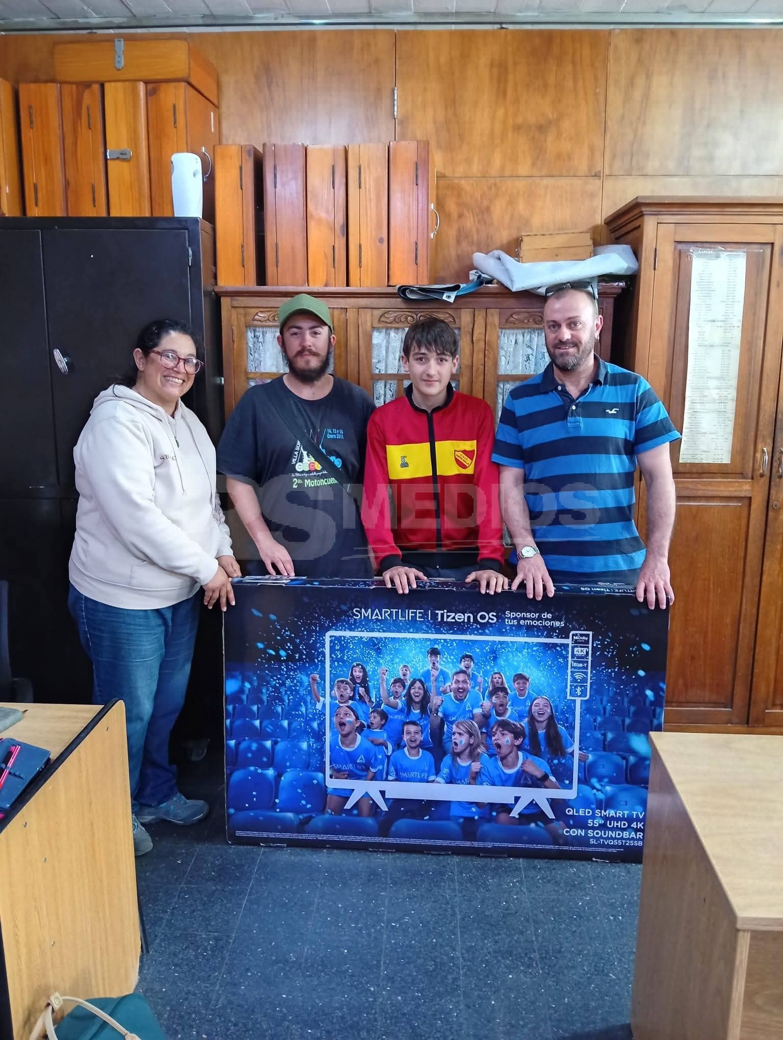 Rifa del Liceo de Cardona ya tiene ganadores: un utilitario 0Km y un televisor Led. — imagen 2