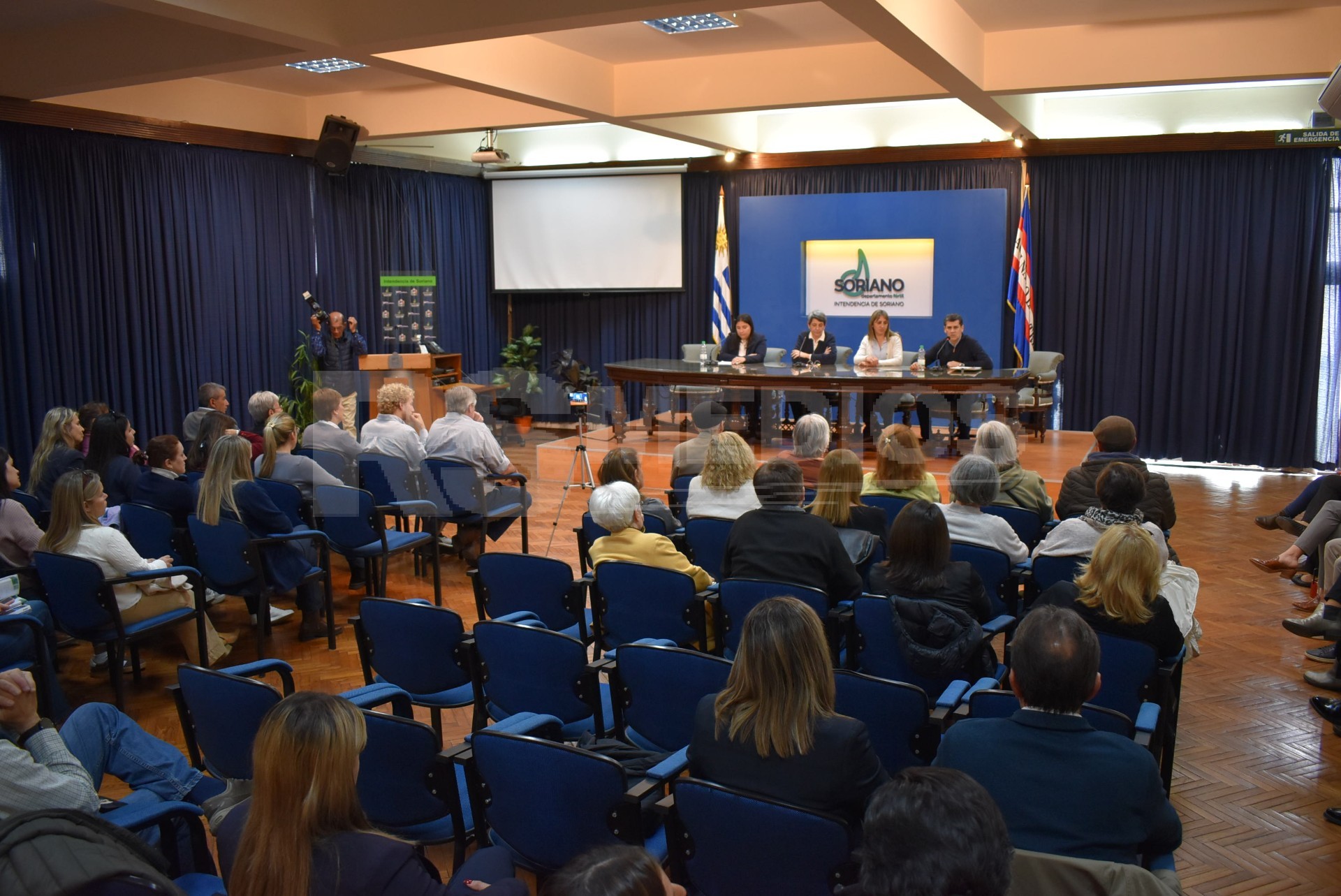 Soriano lanzó la Tarjeta Dorada para mayores de 60 años con descuentos en todo el país