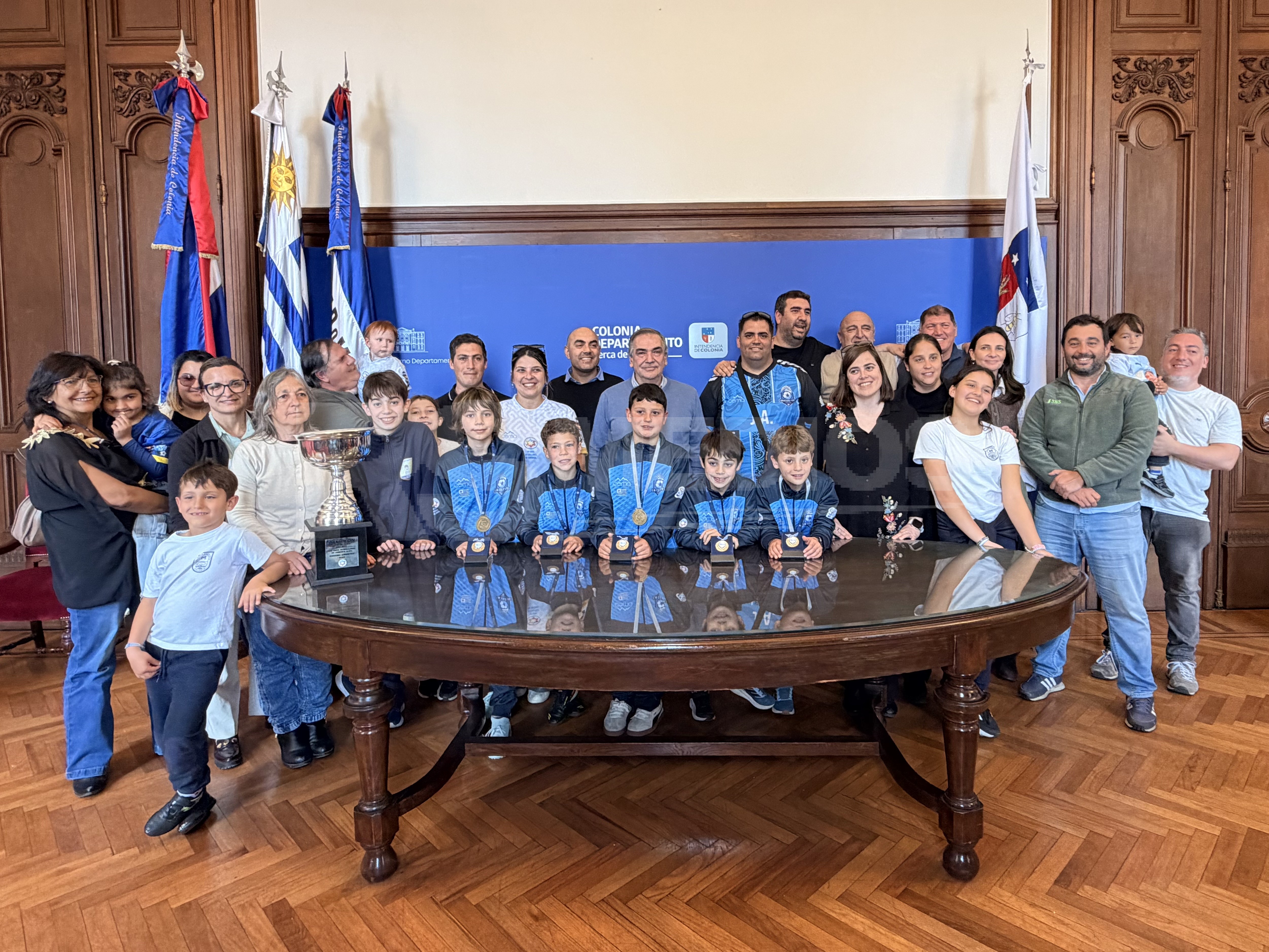 Colonia recibió a la delegación de baby fútbol que ganó la Copa de Plata en Córdoba