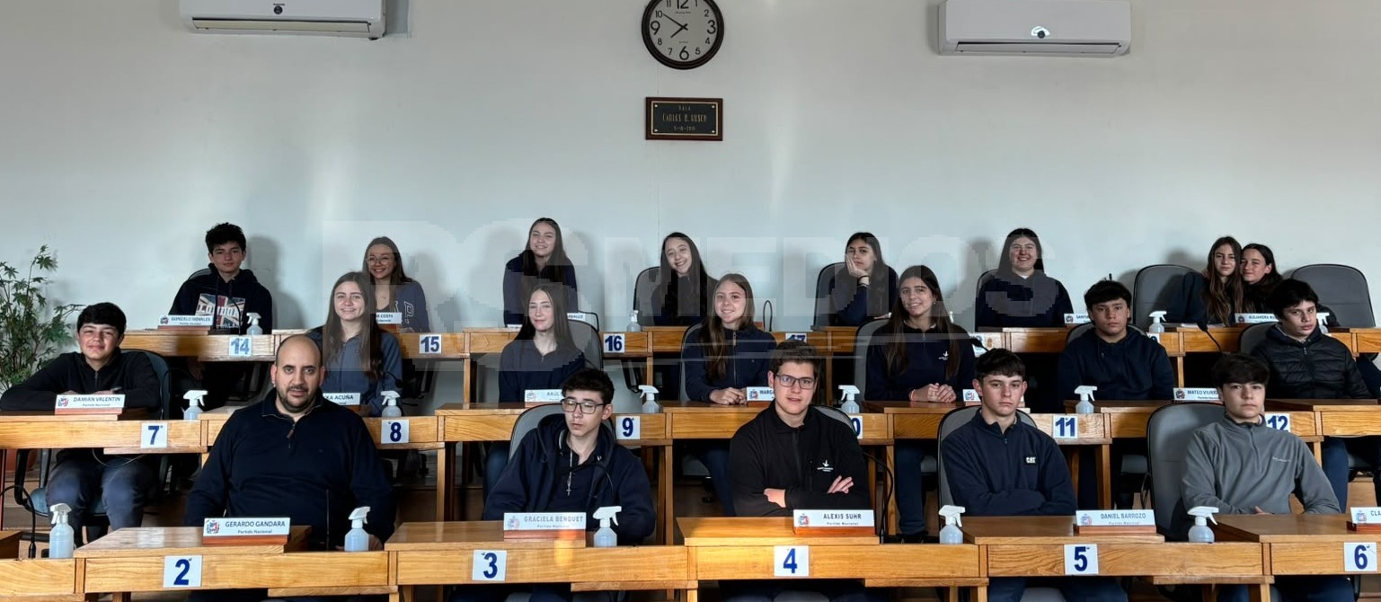 Estudiantes de Mercedes visitaron la Junta Departamental de Soriano — imagen 2